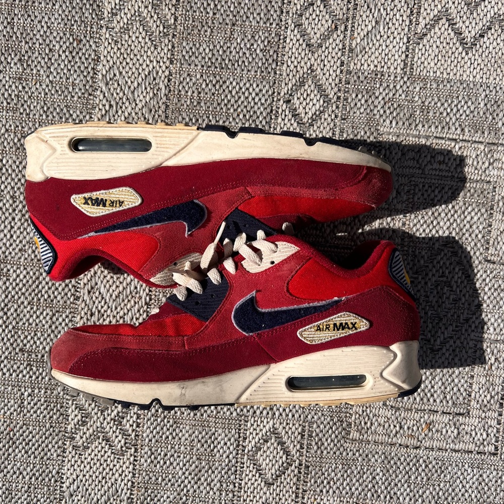 Nike Air Max 90
Varsity Pack University Red